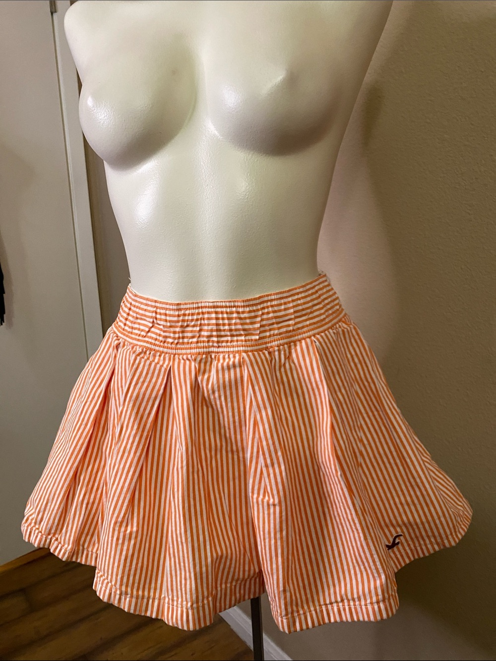 Hollister Orange and White Stripe preppy balloon mini skirt with ruffle M